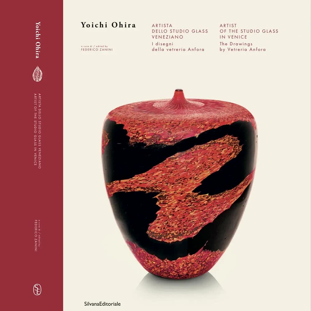 Copertina della monografia dedicata a Yoichi Ohira, con un vaso rosso e nero in copertina